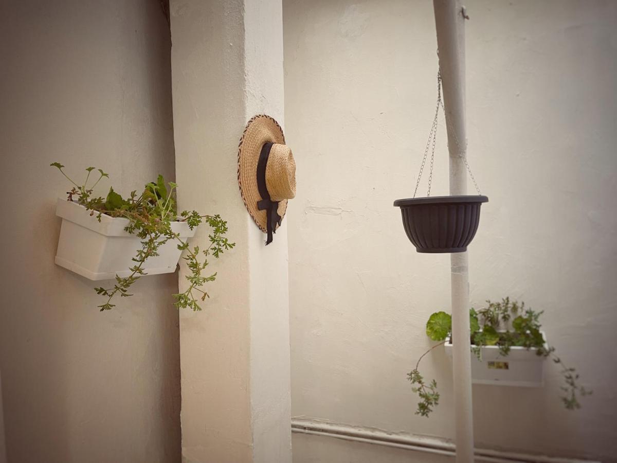 Veggera Apt Athens Center,Petralona Station ภายนอก รูปภาพ